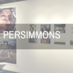 岩波友紀 写真展「Blue Persimmons」 ：震災後の福島の姿を精緻な描写で表現